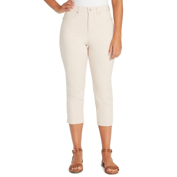 NWT Gloria Vanderbilt Amanda Slimming Capri Pants - Picture 1 of 1
